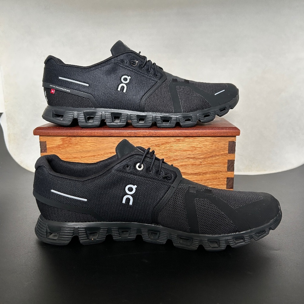 On Cloud 5 Triple Black Sneakers 59.98986, Size 13M